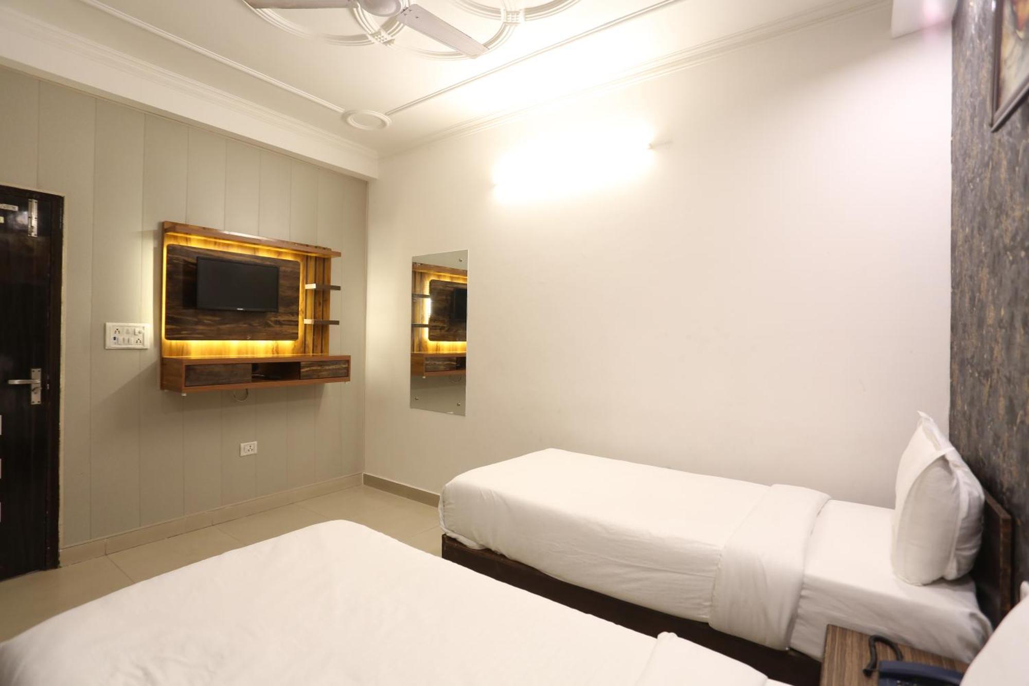 Backpackers - Ink Hotels Delhi Airport By Ss Group New Delhi Extérieur photo