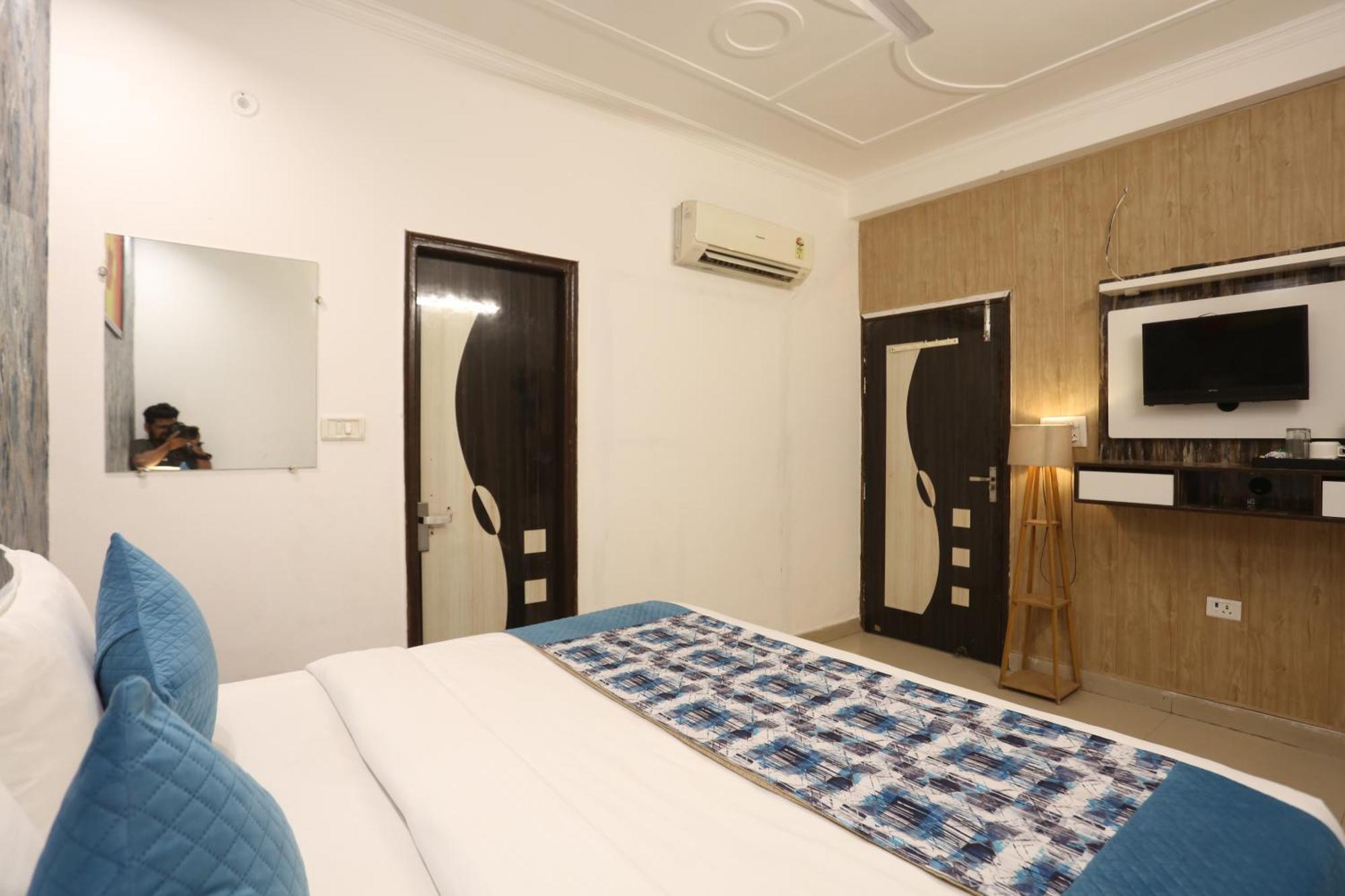 Backpackers - Ink Hotels Delhi Airport By Ss Group New Delhi Extérieur photo