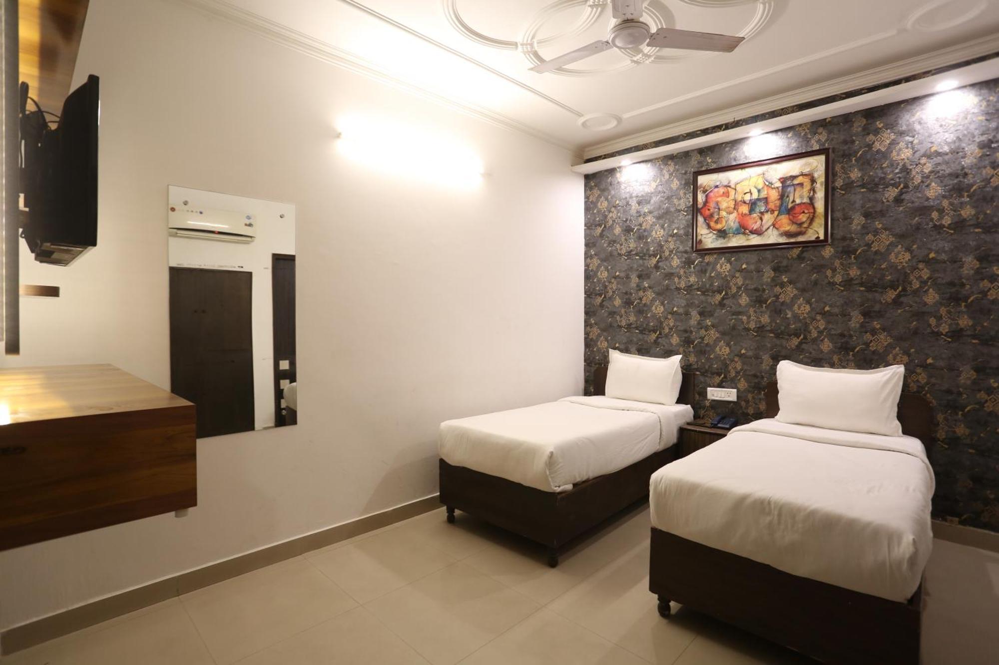 Backpackers - Ink Hotels Delhi Airport By Ss Group New Delhi Extérieur photo